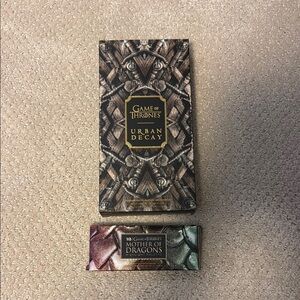 Game of Thrones Urban Decay Bundle- eyeshadow Pallette and highlighter pallette
